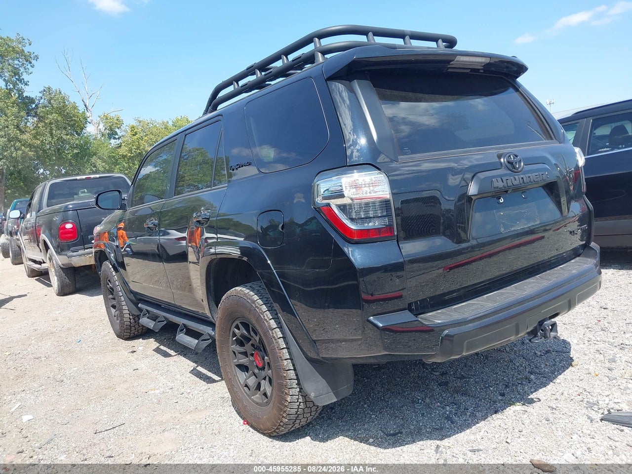 2022 TOYOTA 4RUNNER TRD PRO · 3/5