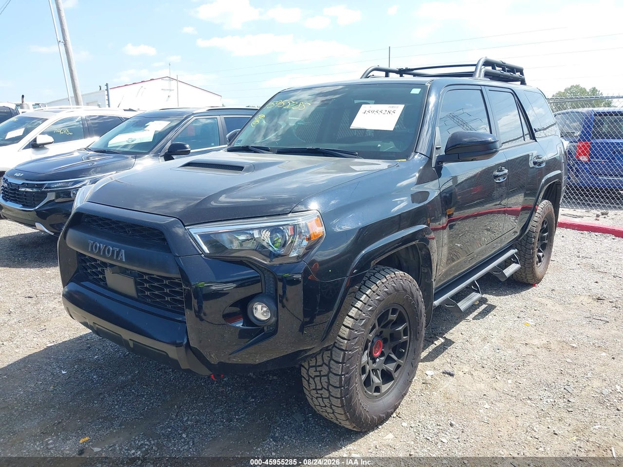 2022 TOYOTA 4RUNNER TRD PRO · 2/5