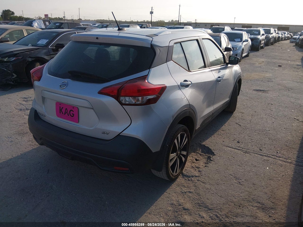 2018 NISSAN KICKS SV · 4/11