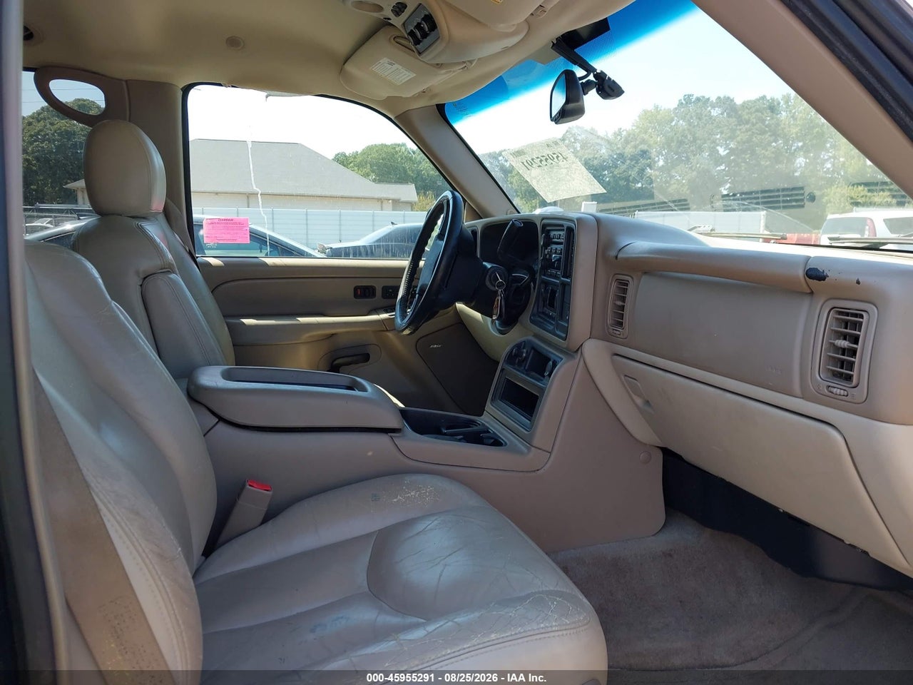2004 CHEVROLET TAHOE LT · 5/11