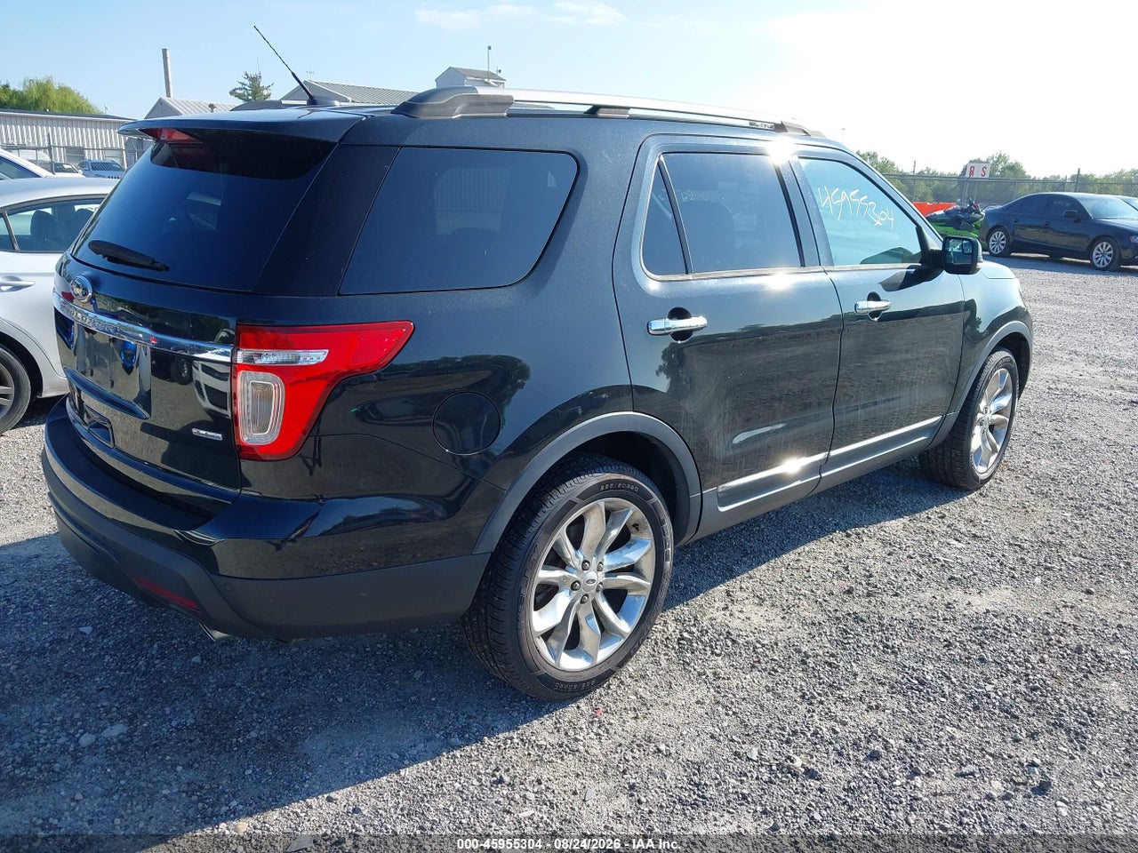 2013 FORD EXPLORER XLT · 4/11