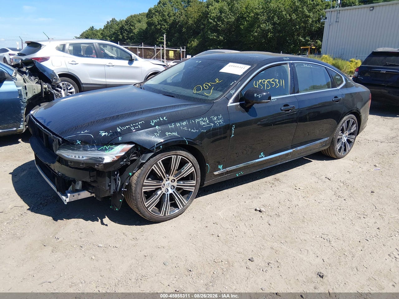 2023 VOLVO S90 B6 PLUS · 2/7