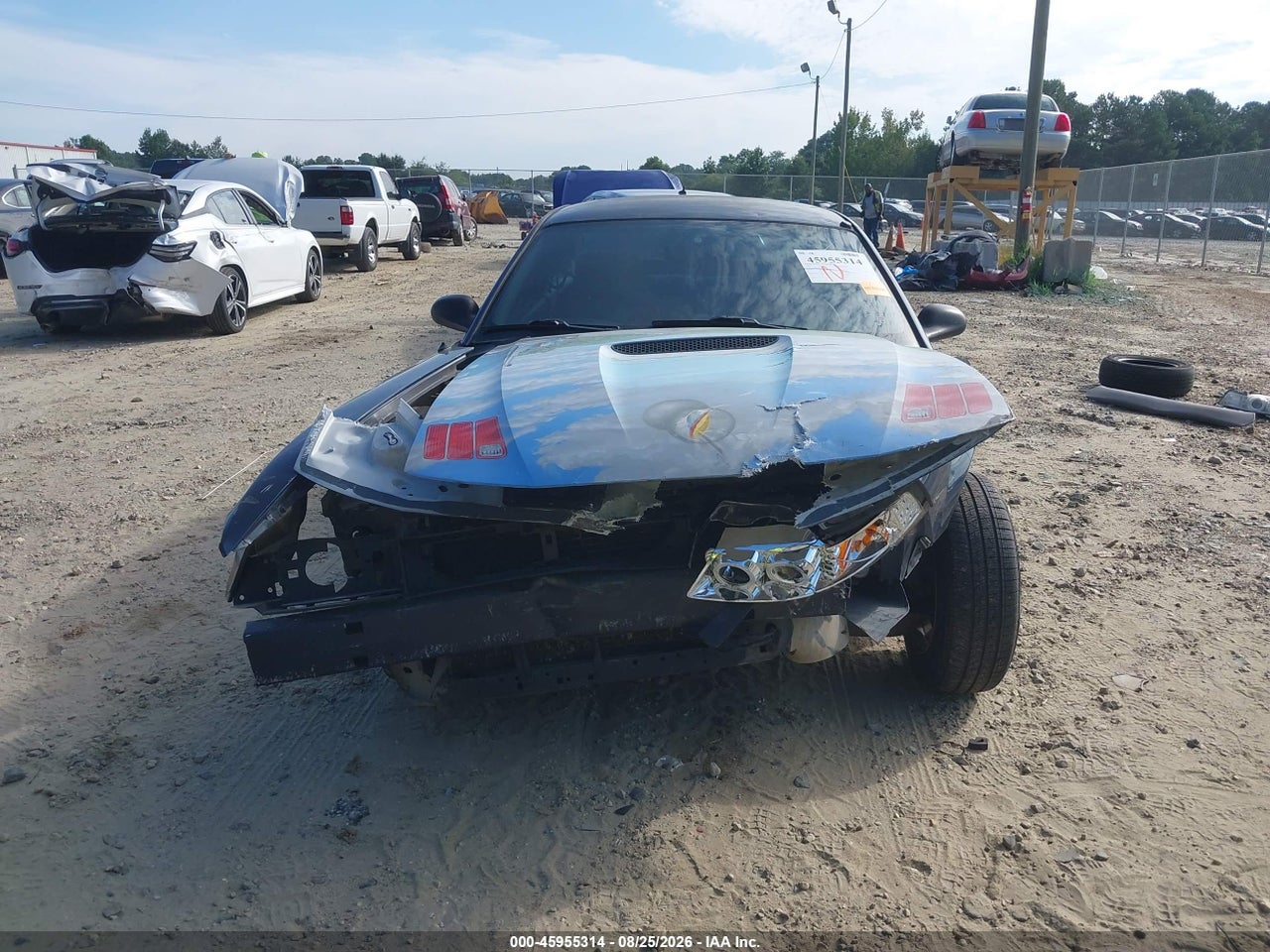 2001 FORD MUSTANG · 6/10