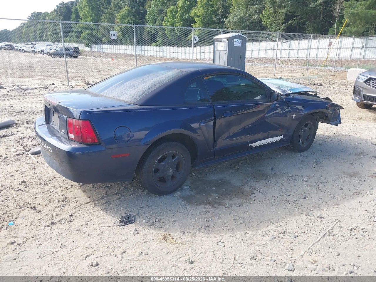 2001 FORD MUSTANG · 4/10