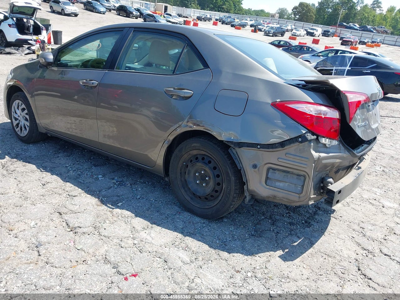 2019 TOYOTA COROLLA LE · 3/11
