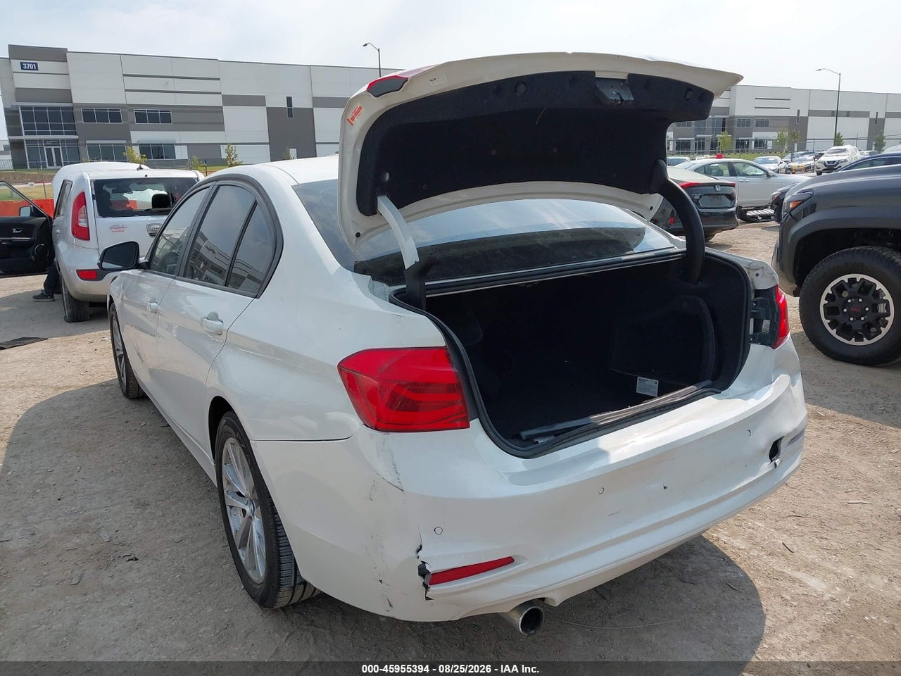 2018 BMW 320I · 3/11