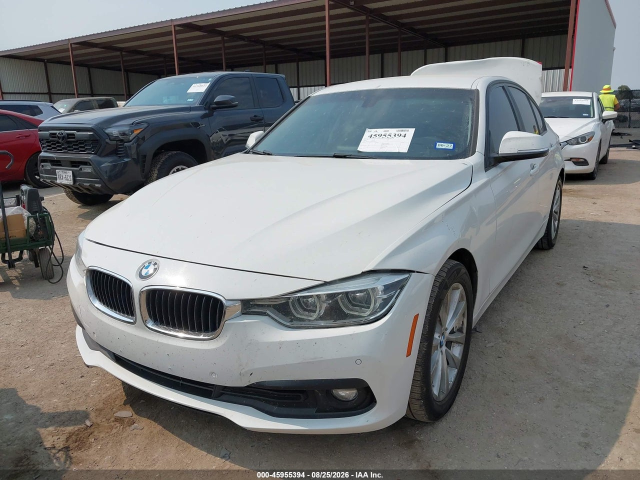 2018 BMW 320I · 2/11