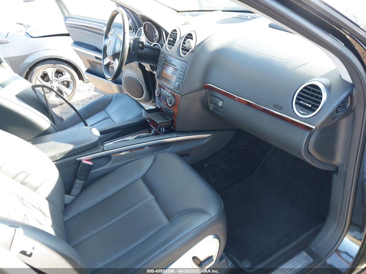 2010 MERCEDES-BENZ GL 450 4MATIC · 5/11