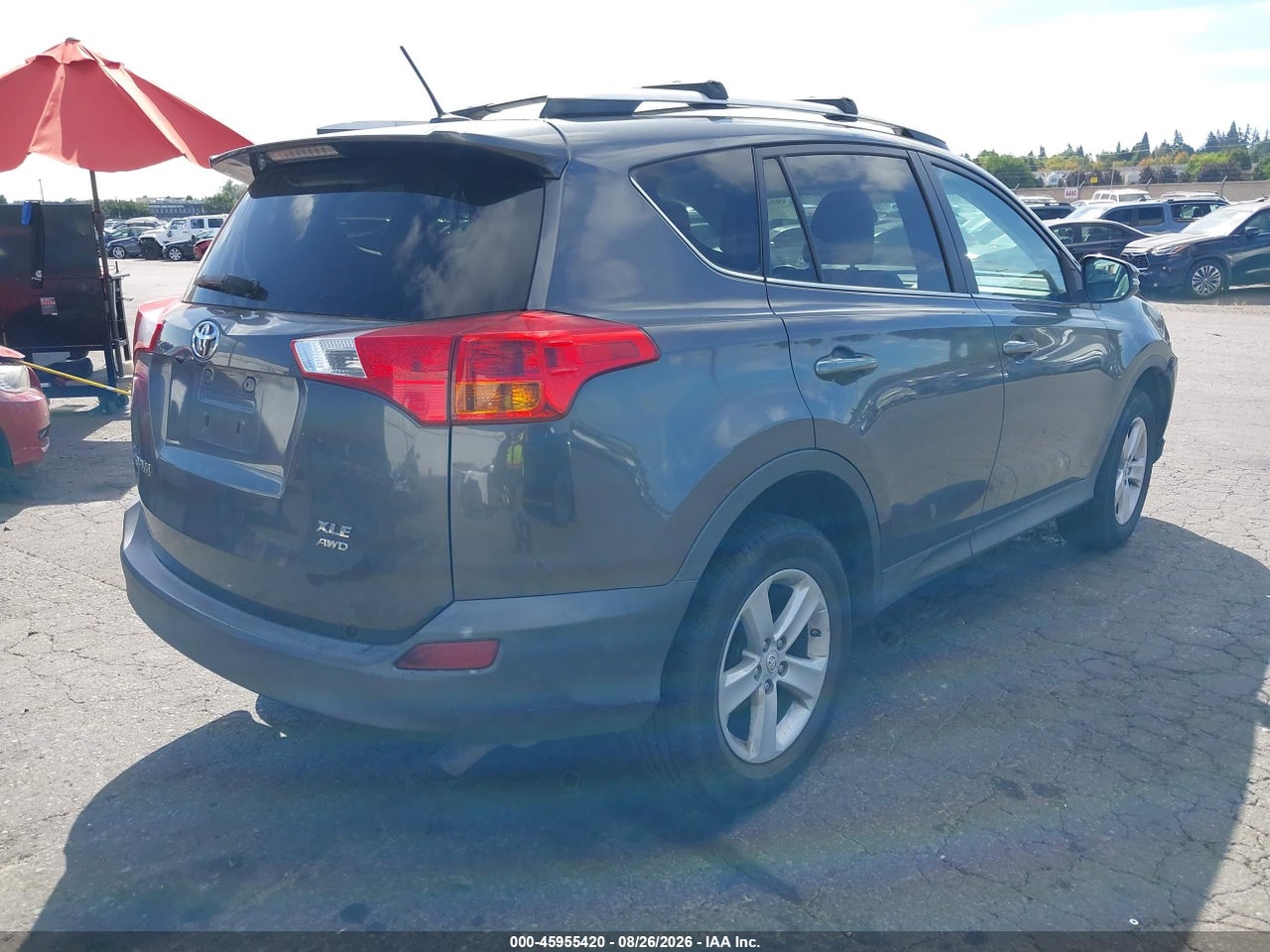 2013 TOYOTA RAV4 XLE · 4/11