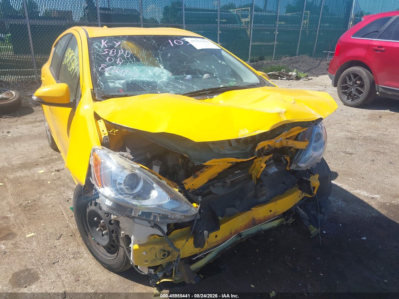 2015 TOYOTA PRIUS C TWO · 6/11