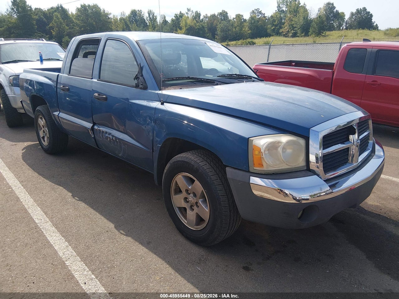 1D7HE48N15S****** · 2005 DODGE DAKOTA SLT
