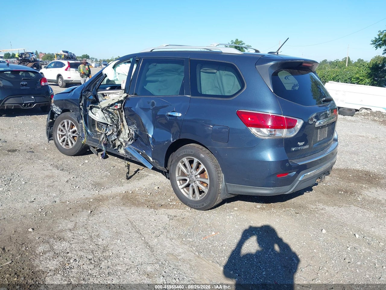 2014 NISSAN PATHFINDER SL · 3/11