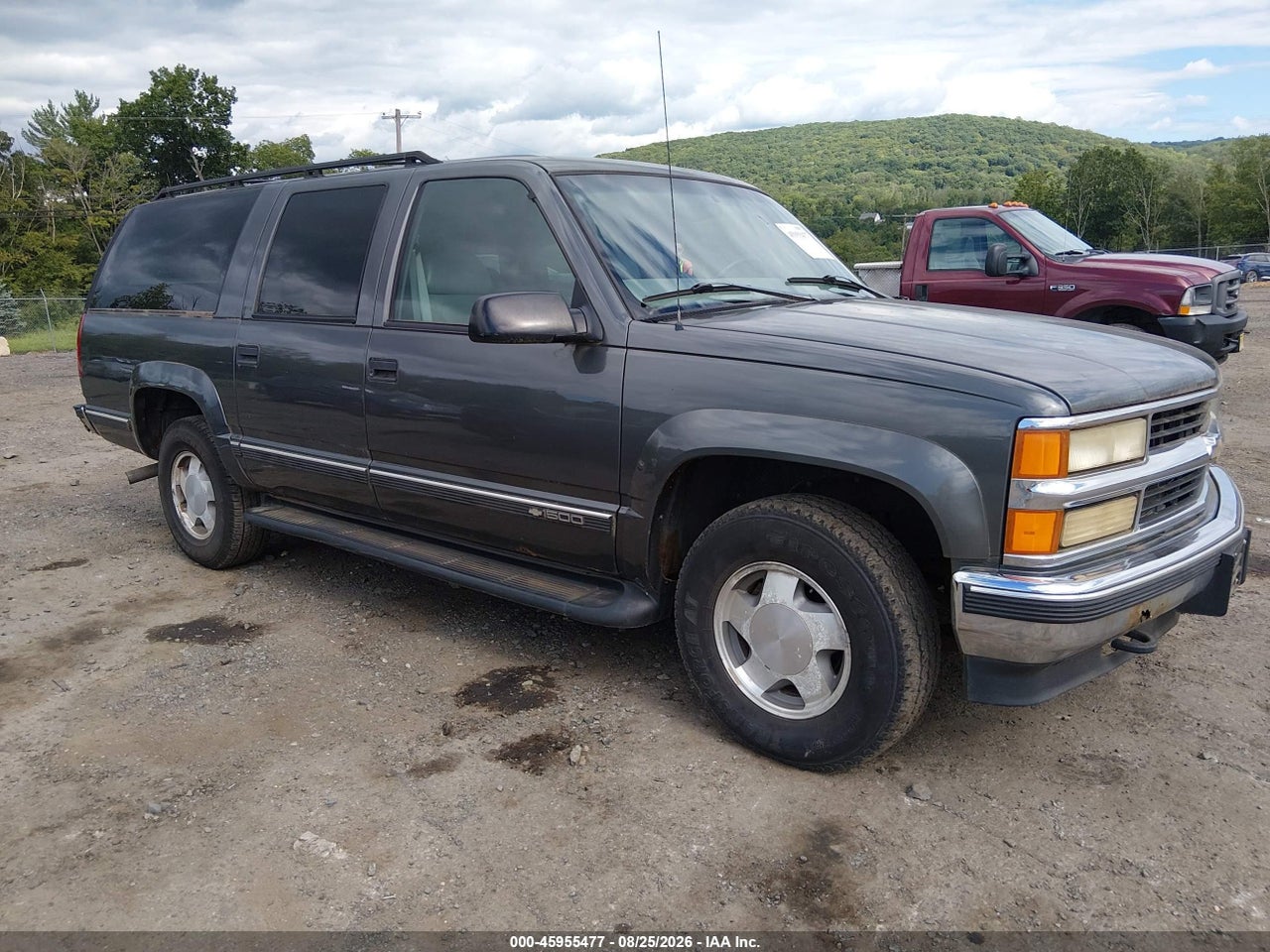 1GNFK16R8XJ****** · 1999 CHEVROLET SUBURBAN 1500 LT