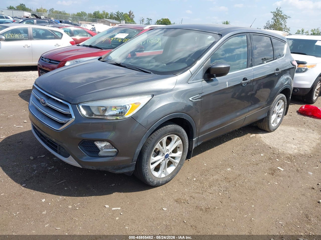 2017 FORD ESCAPE SE · 2/10