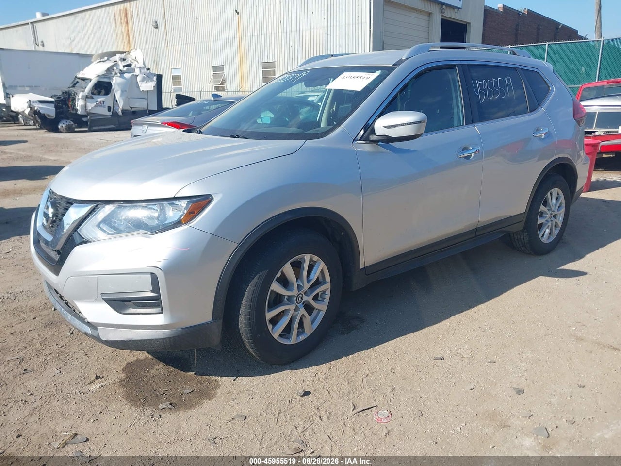 2017 NISSAN ROGUE SV · 2/10