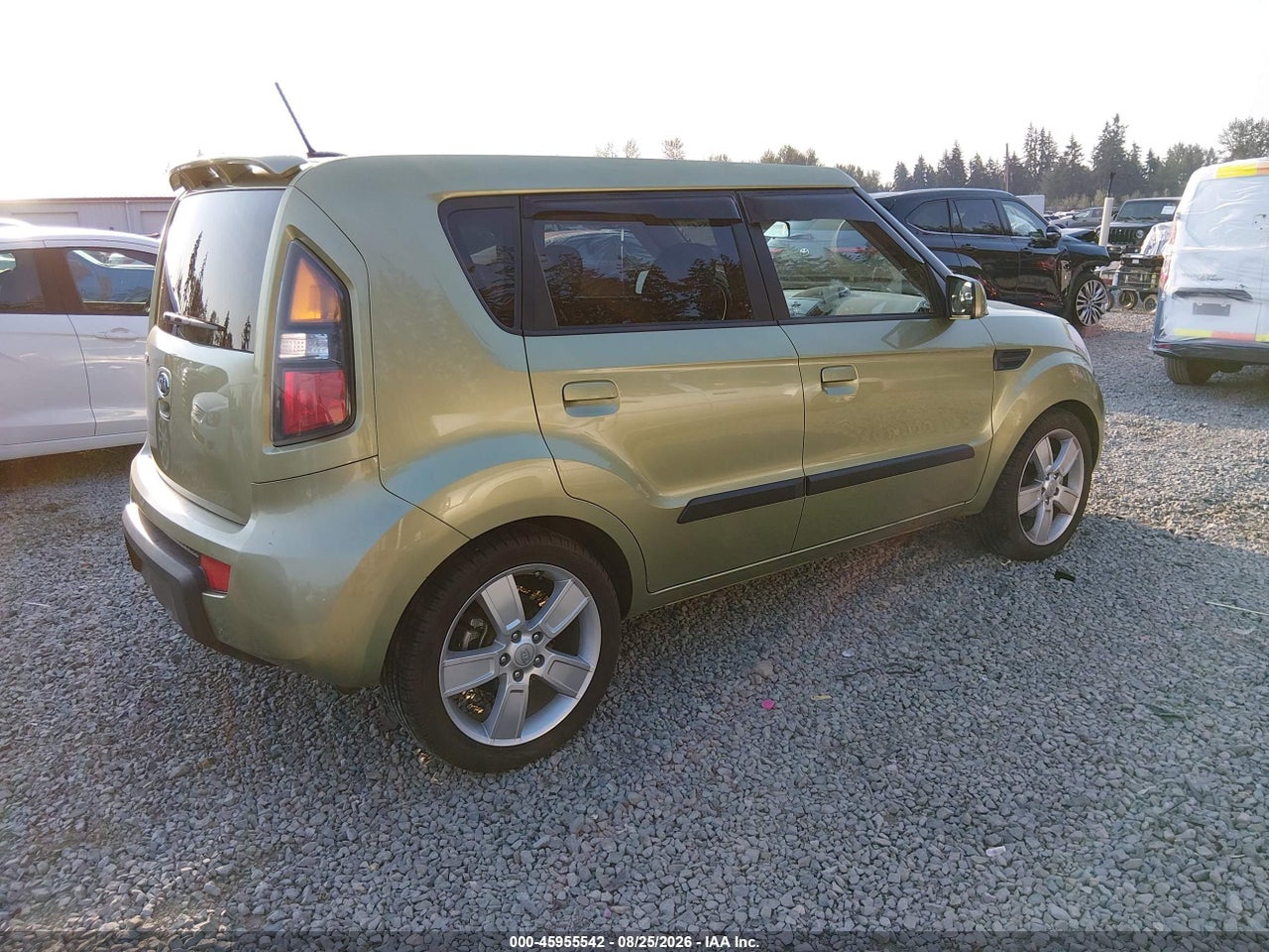 2010 KIA SOUL ! · 4/11