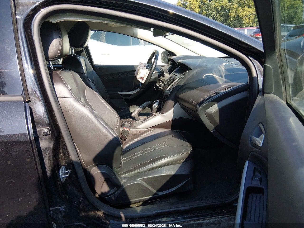 2014 FORD FOCUS SE · 5/11