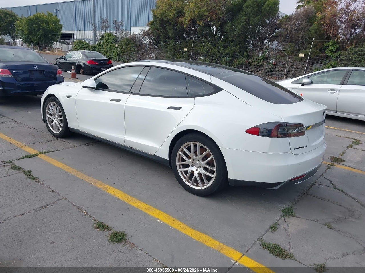 2013 TESLA MODEL S   · 3/11