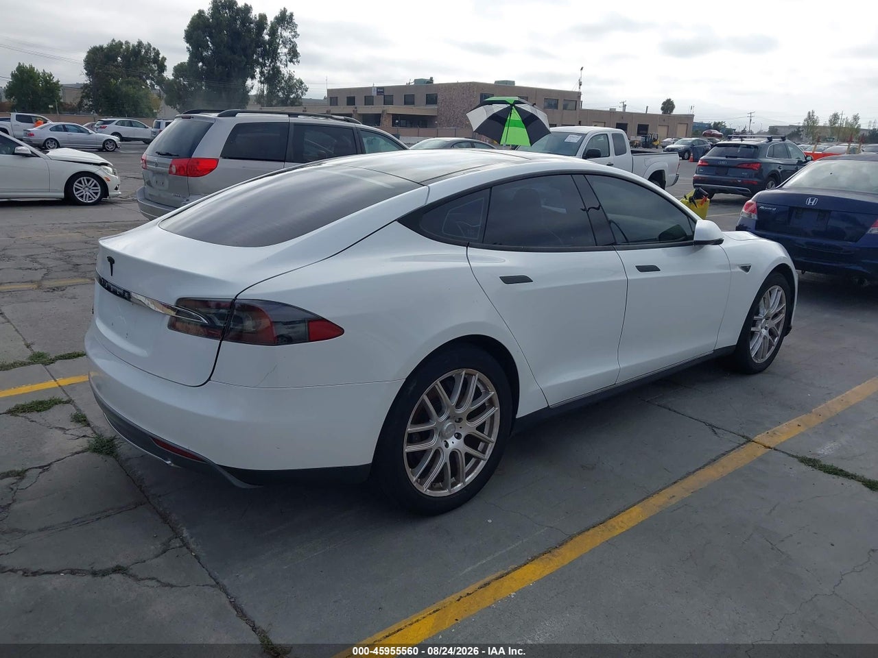 2013 TESLA MODEL S   · 4/11