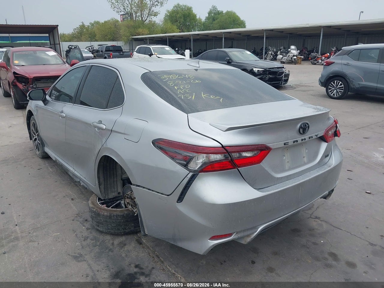 2021 TOYOTA CAMRY SE · 3/11