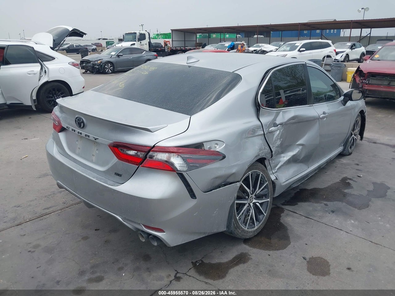 2021 TOYOTA CAMRY SE · 4/11