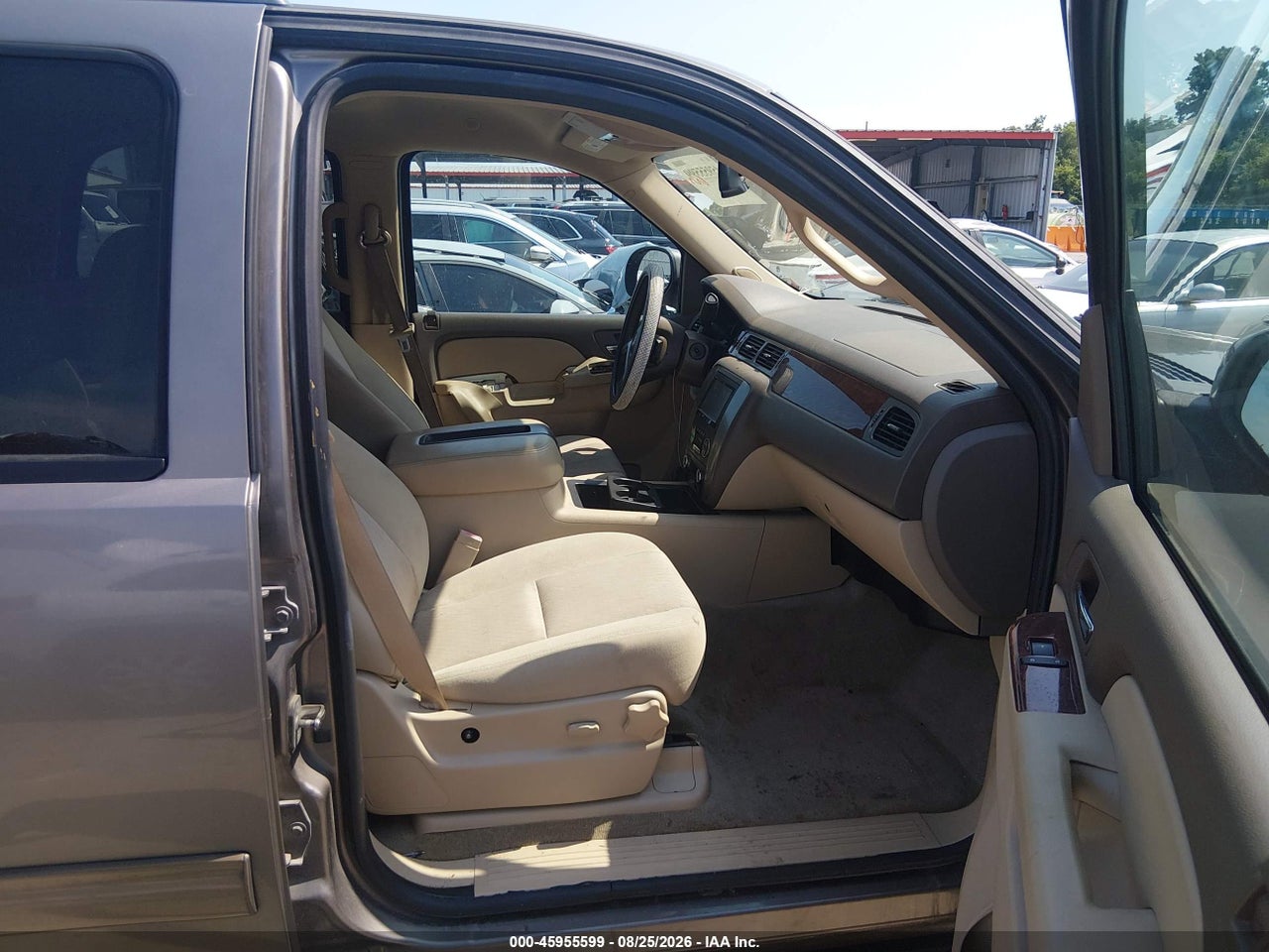 2012 GMC YUKON SLE · 5/11