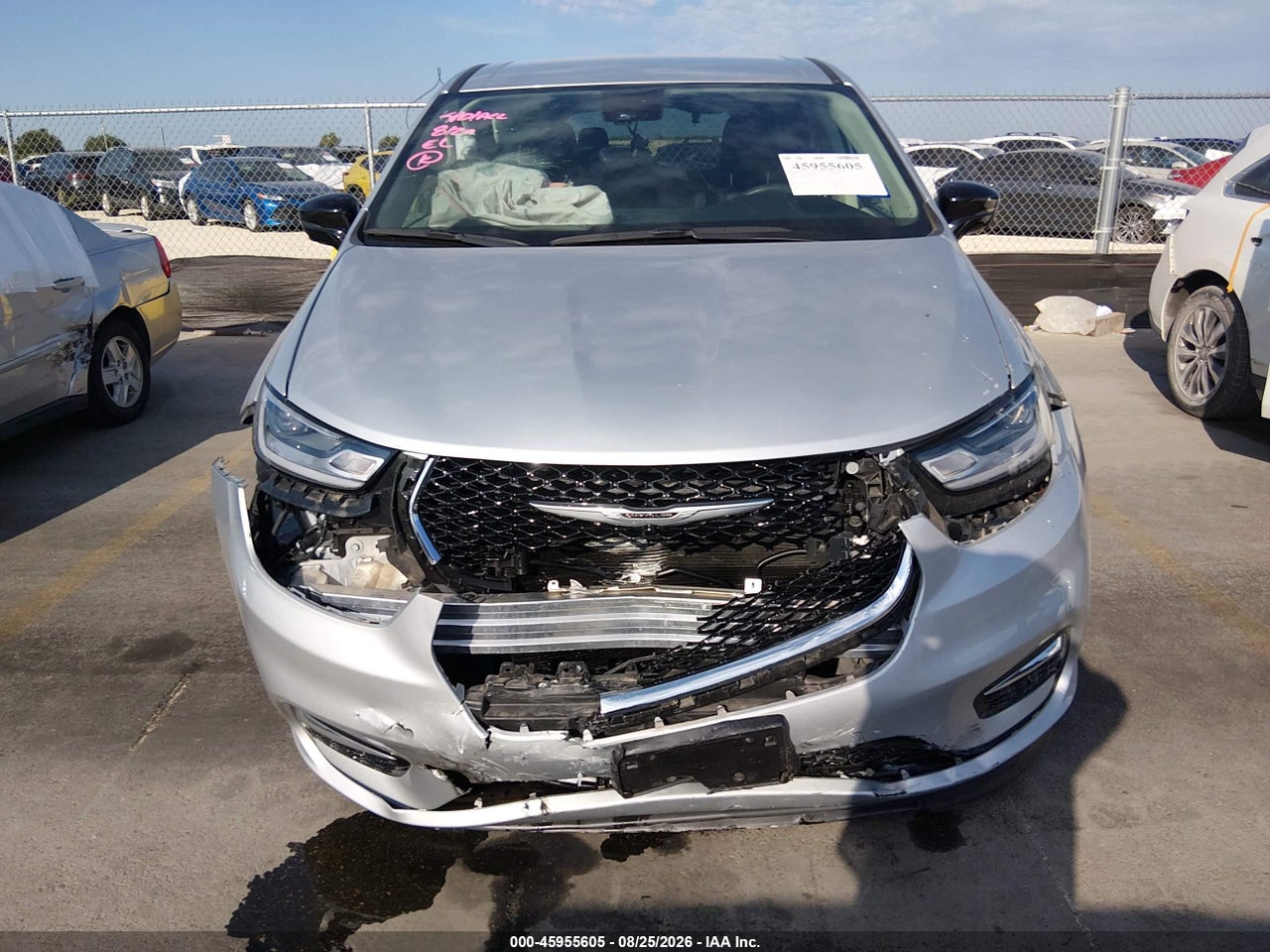 2024 CHRYSLER PACIFICA TOURING L · 6/11