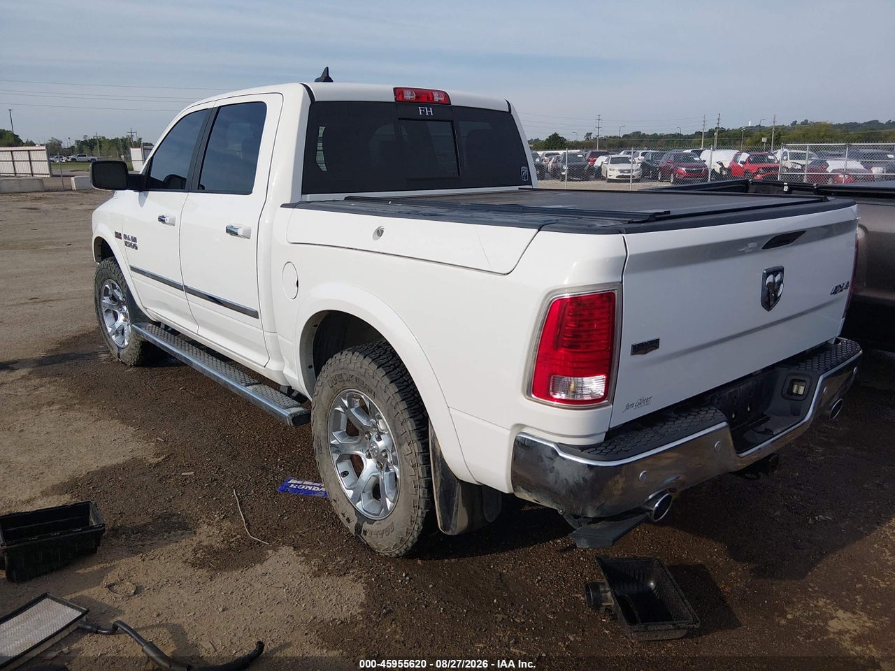 2017 RAM 1500 LARAMIE  4X4 5'7 BOX · 3/11