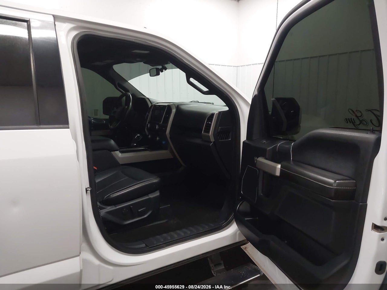 1FTEW1E55KF****** · 2019 FORD F150 SUPERCREW · 5/11