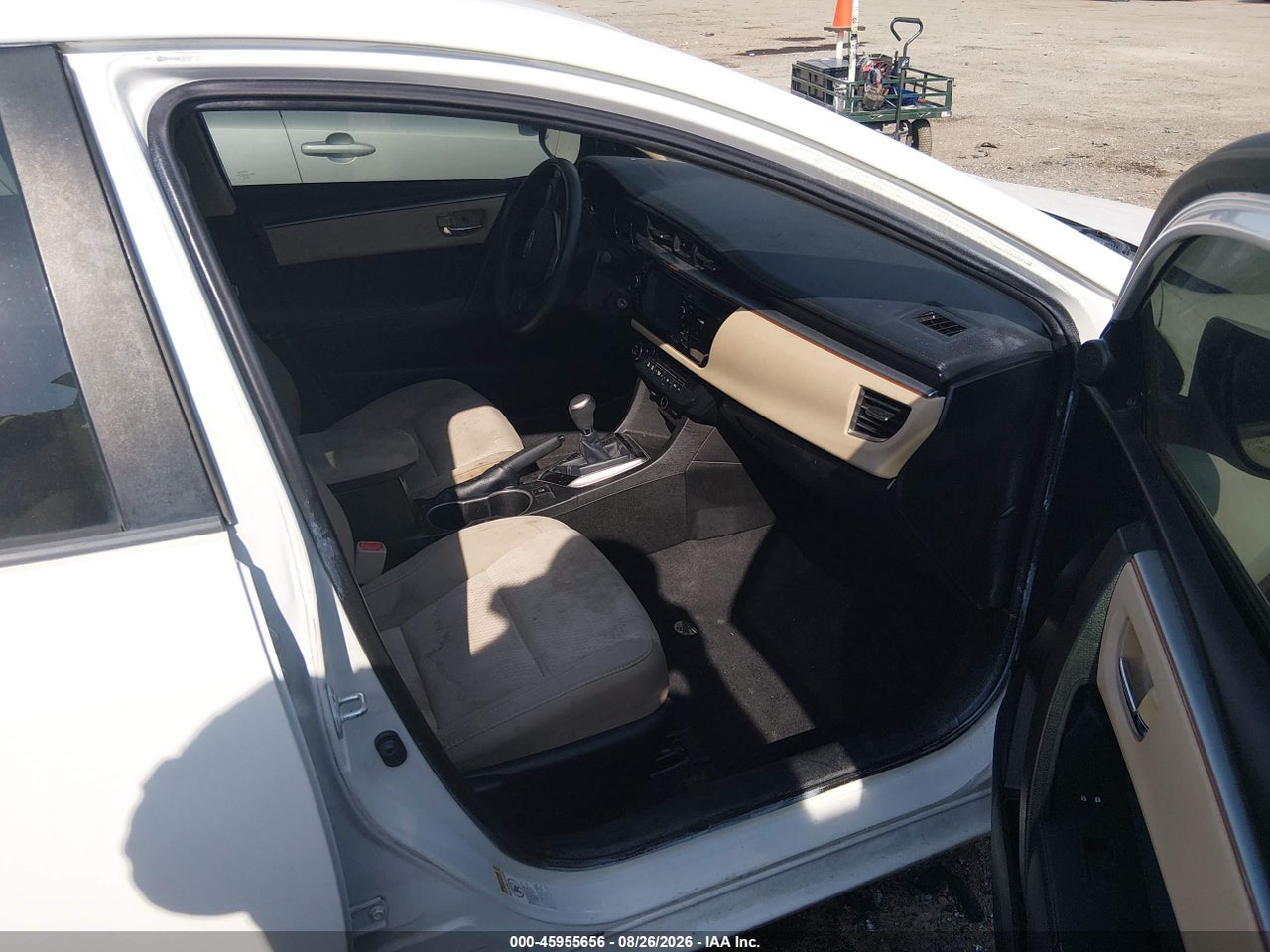 2015 TOYOTA COROLLA LE · 5/10