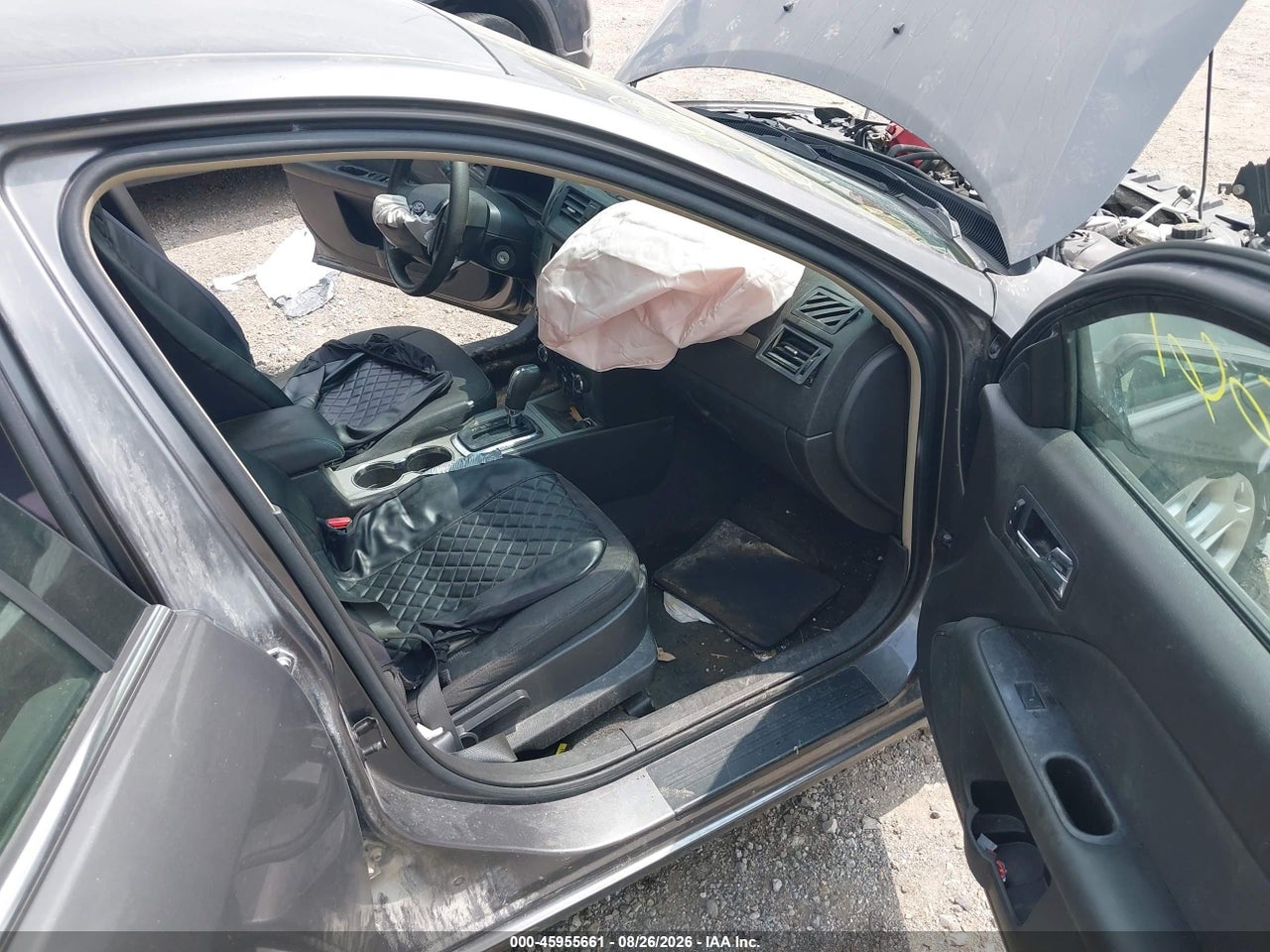 2011 FORD FUSION SE · 5/11