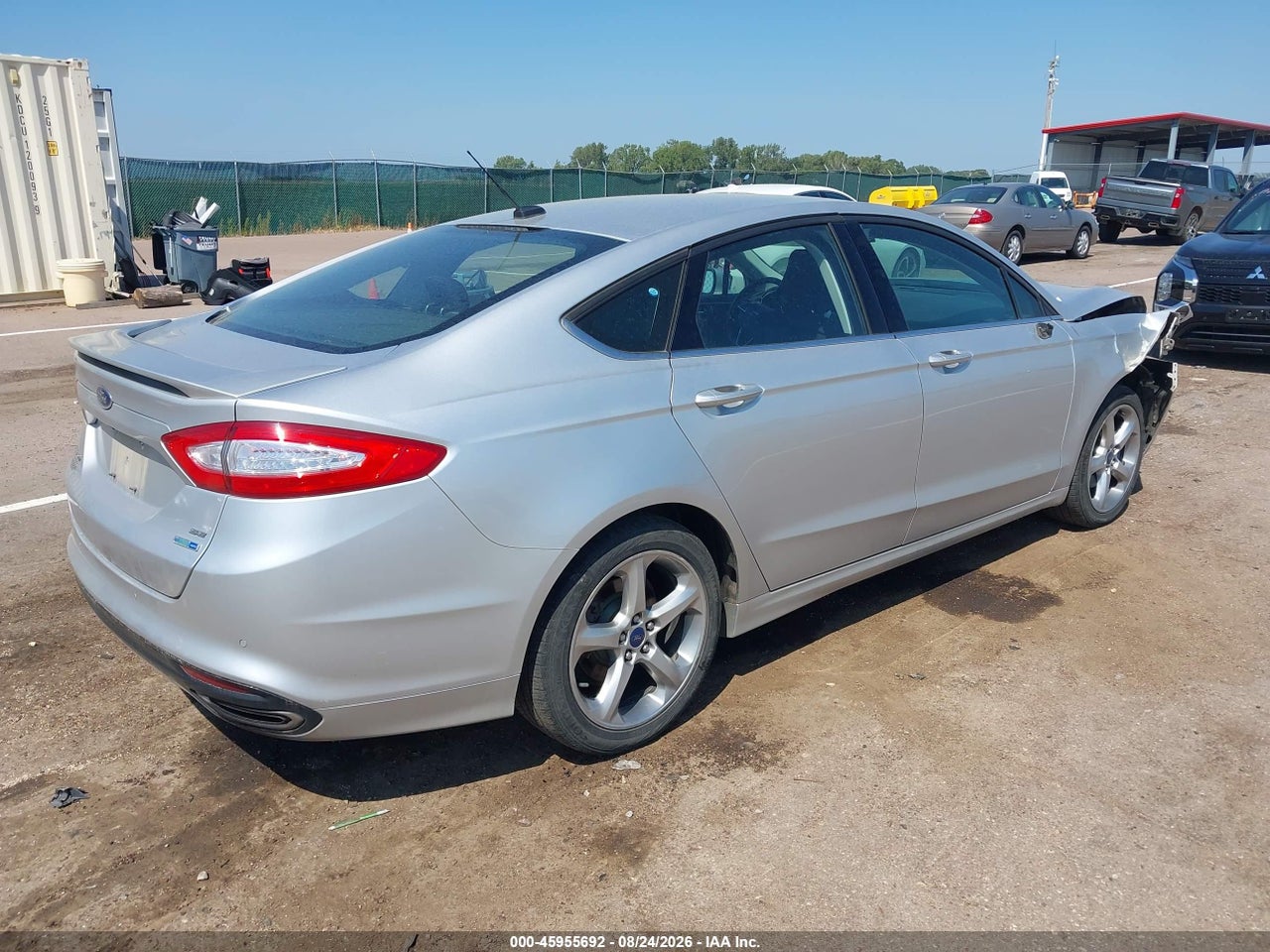 2016 FORD FUSION SE · 4/11