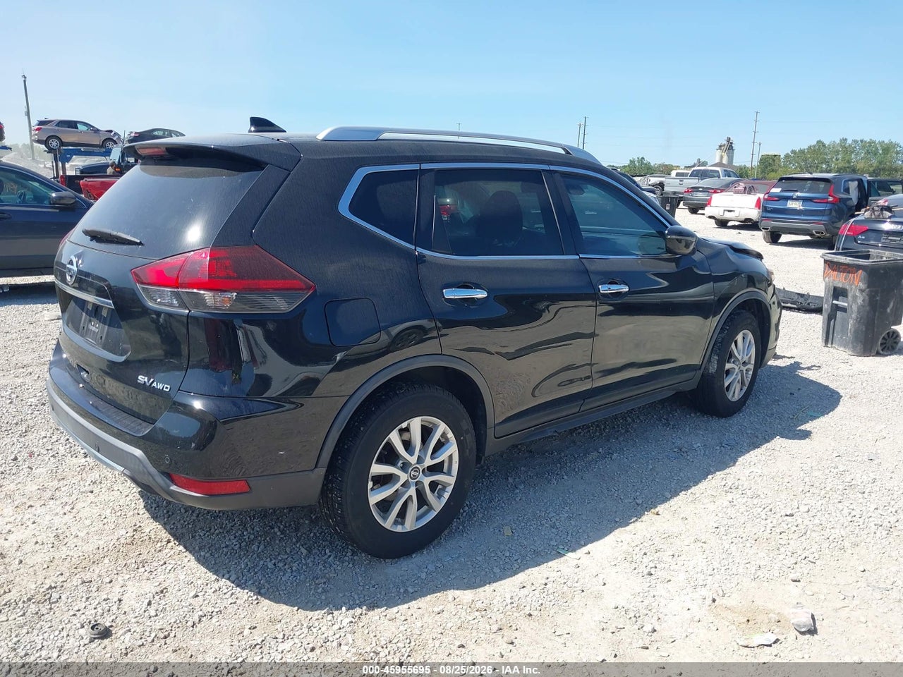 2019 NISSAN ROGUE SV · 4/11