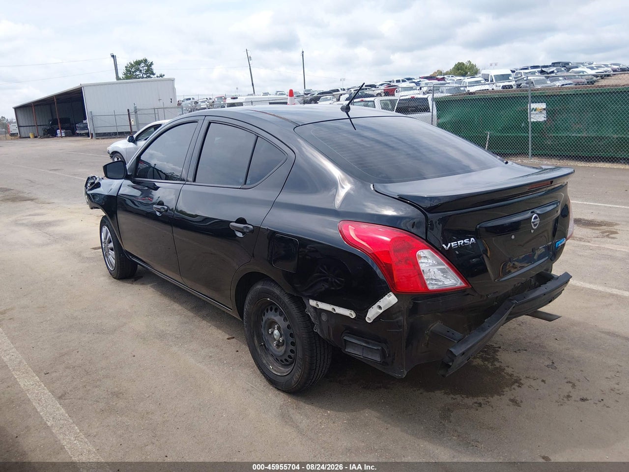 2016 NISSAN VERSA 1.6 S+ · 3/11