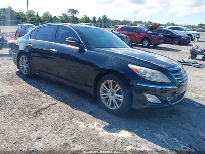 2013 HYUNDAI GENESIS 3.8