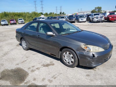 4T1BE32KX2U****** · 2002 TOYOTA CAMRY LE