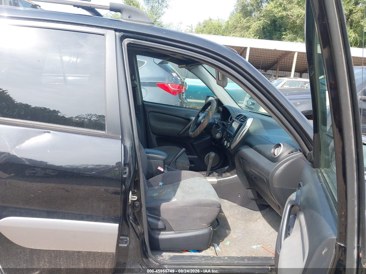2004 TOYOTA RAV4 · 5/11