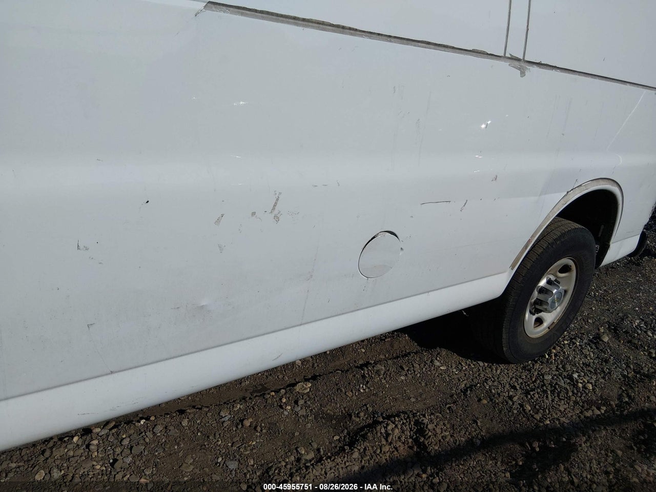 2013 CHEVROLET EXPRESS 3500 WORK VAN · 6/10