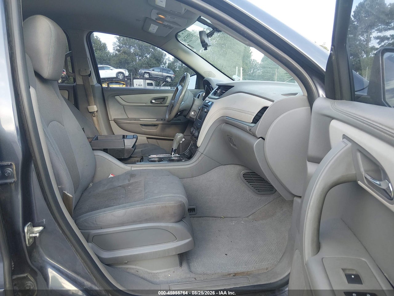 2013 CHEVROLET TRAVERSE LT · 5/11