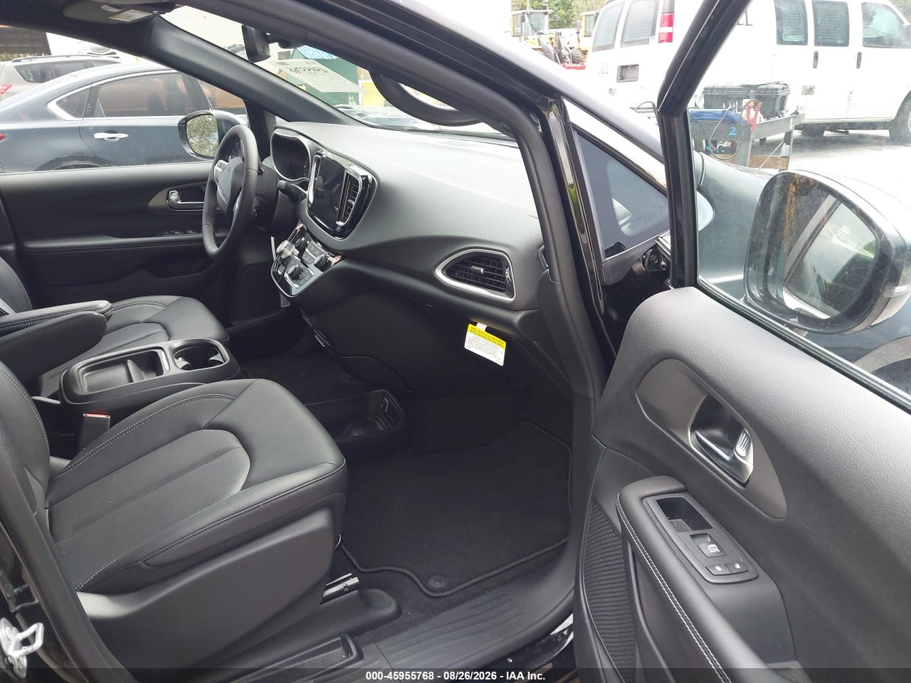 2027 CHRYSLER PACIFICA · 5/11