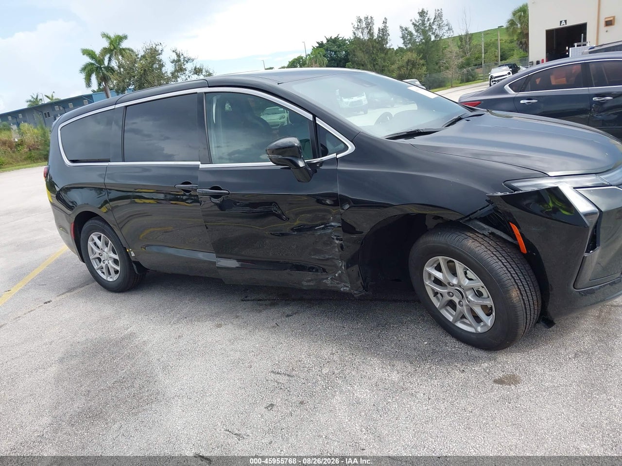 2027 CHRYSLER PACIFICA · 6/11