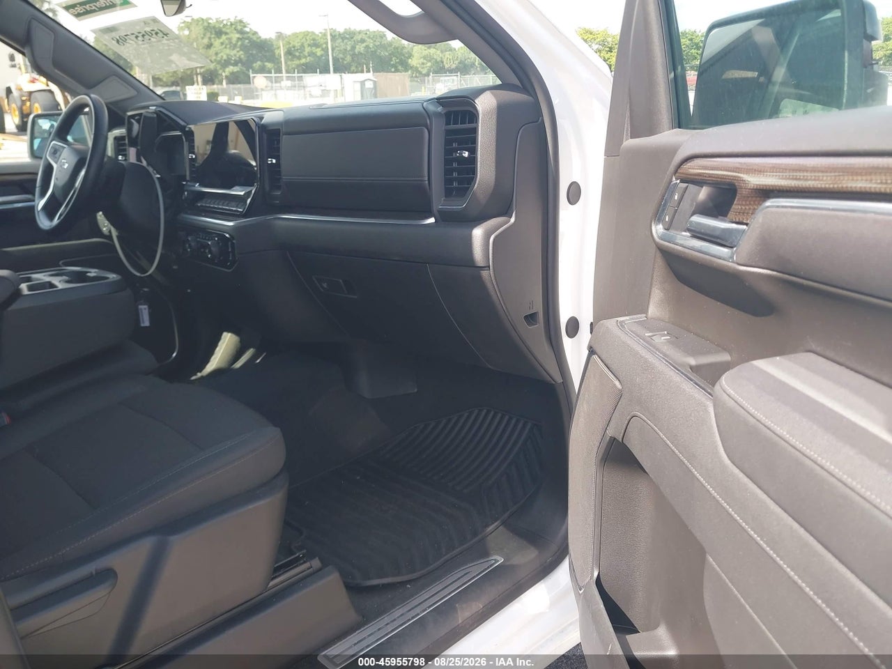 2026 CHEVROLET SILVERADO 1500 4WD  SHORT BED RST · 5/11