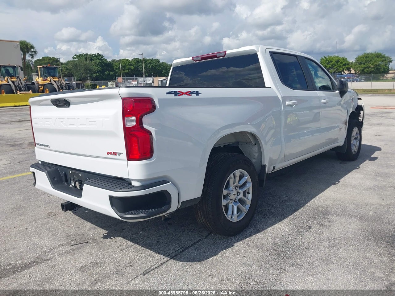 2026 CHEVROLET SILVERADO 1500 4WD  SHORT BED RST · 4/11