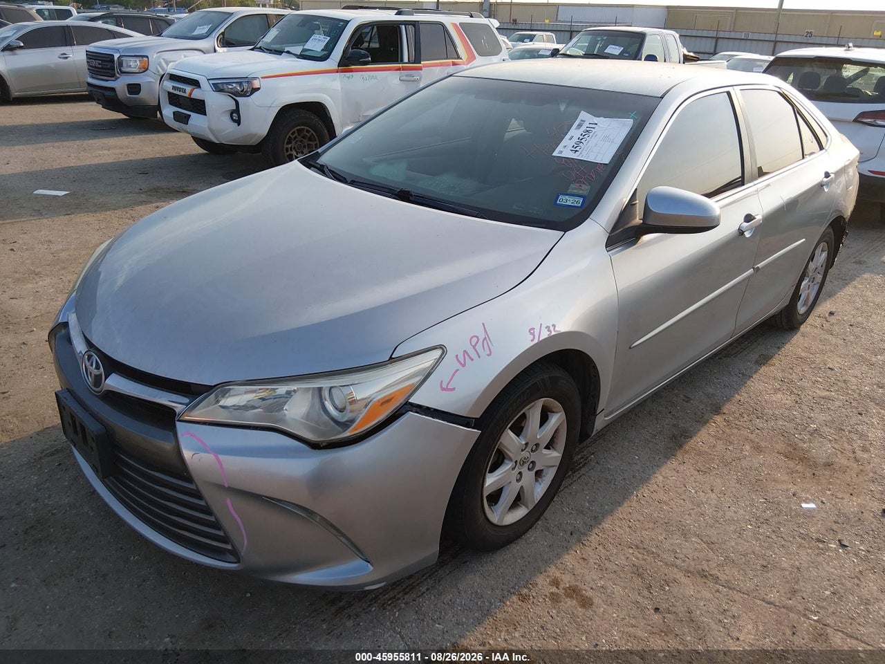 2015 TOYOTA CAMRY LE · 6/11