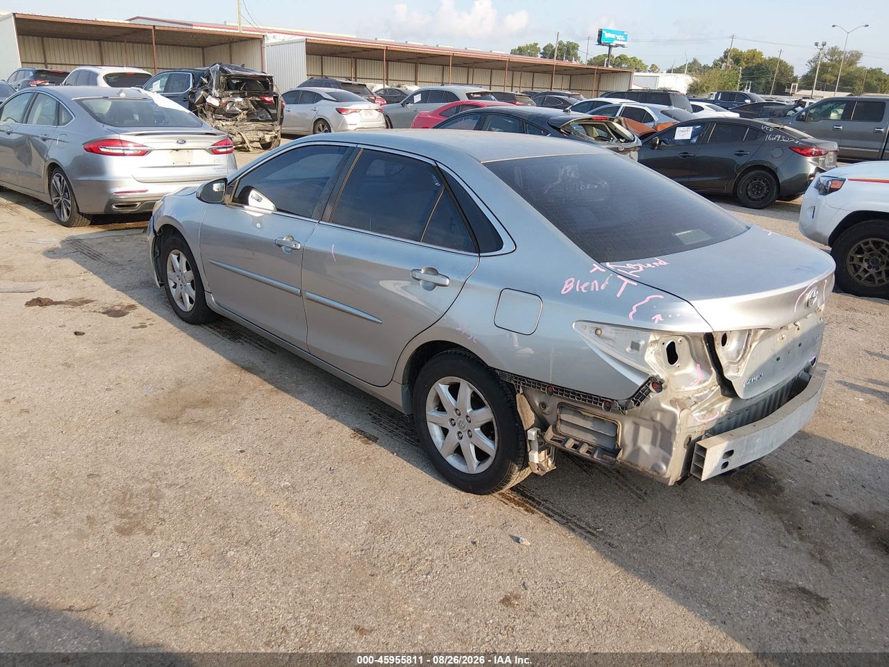 2015 TOYOTA CAMRY LE · 3/11