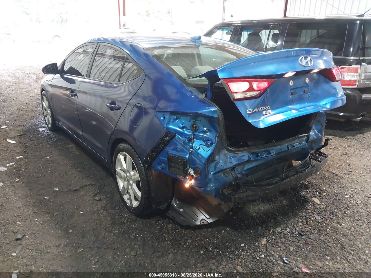 2017 HYUNDAI ELANTRA SE · 3/11