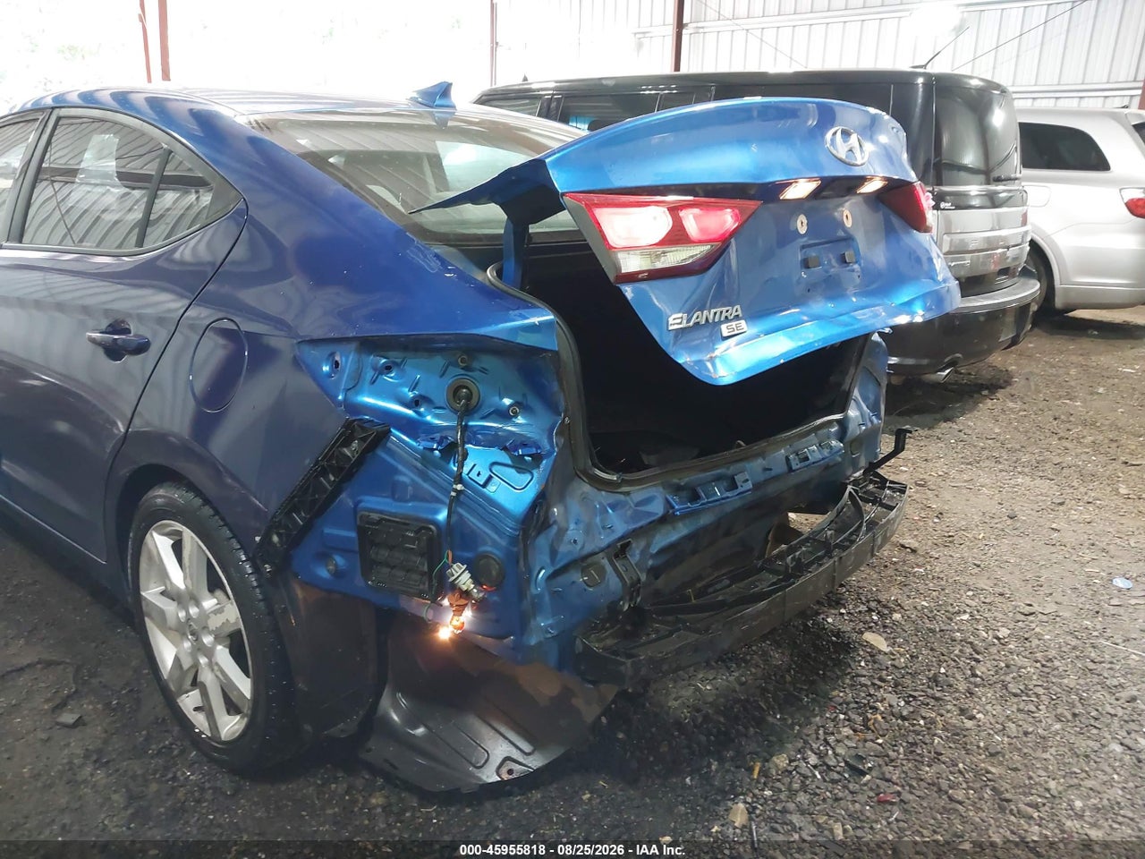 2017 HYUNDAI ELANTRA SE · 6/11