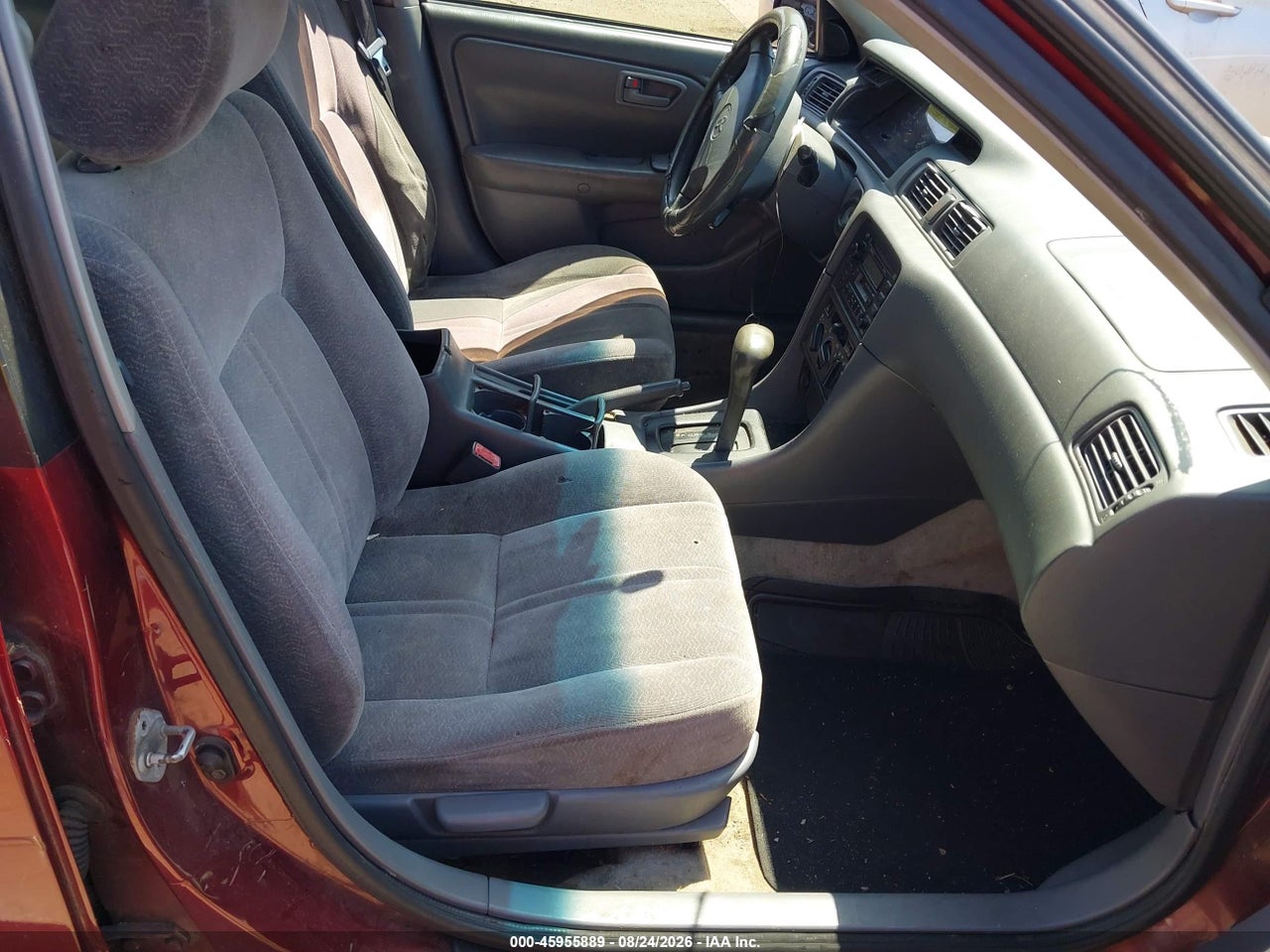 1999 TOYOTA CAMRY LE V6 · 5/11
