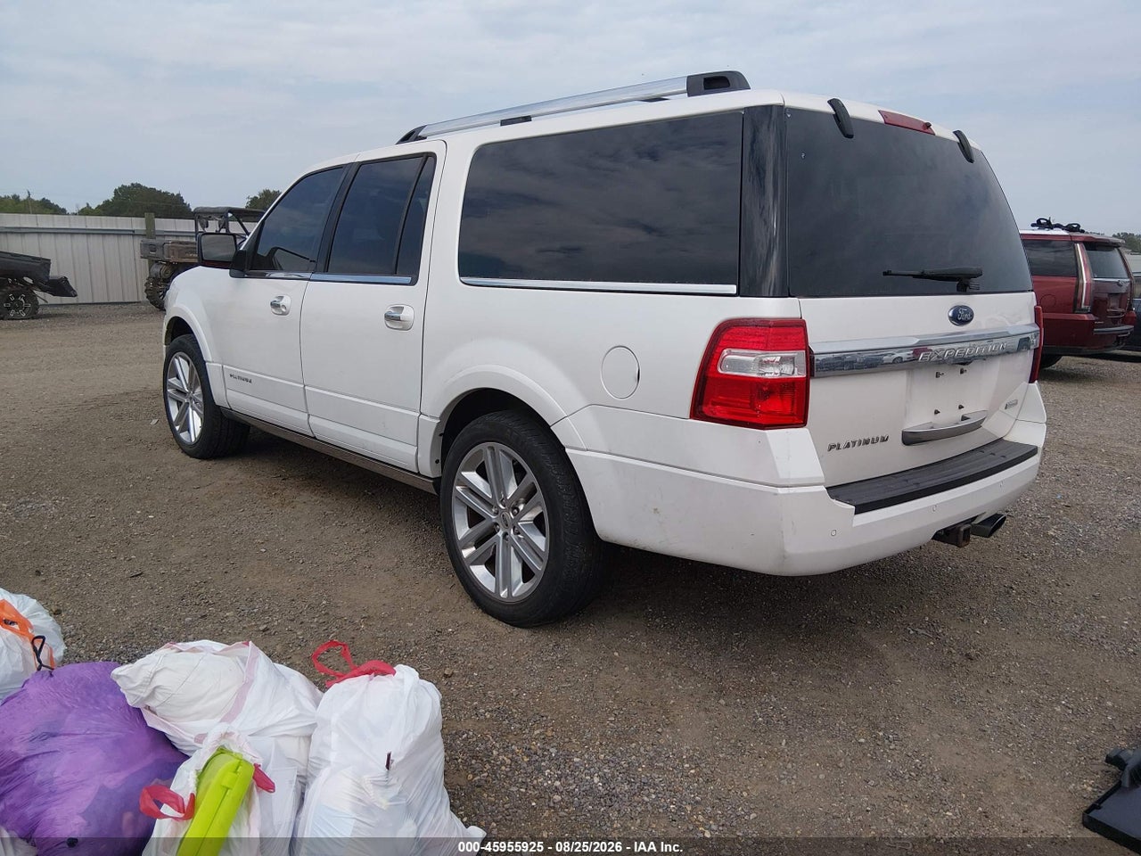 2017 FORD EXPEDITION EL PLATINUM · 3/11
