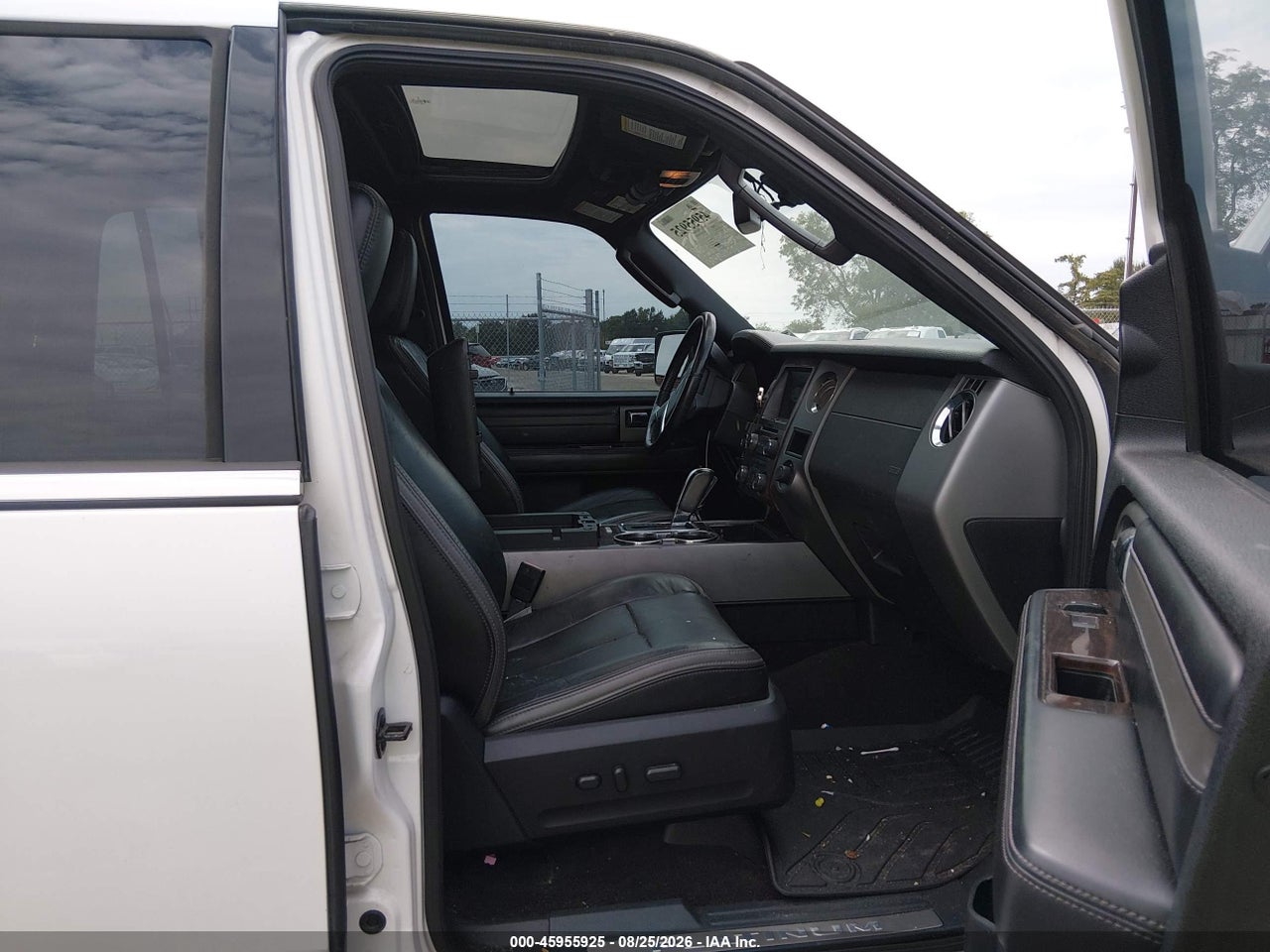 2017 FORD EXPEDITION EL PLATINUM · 5/11